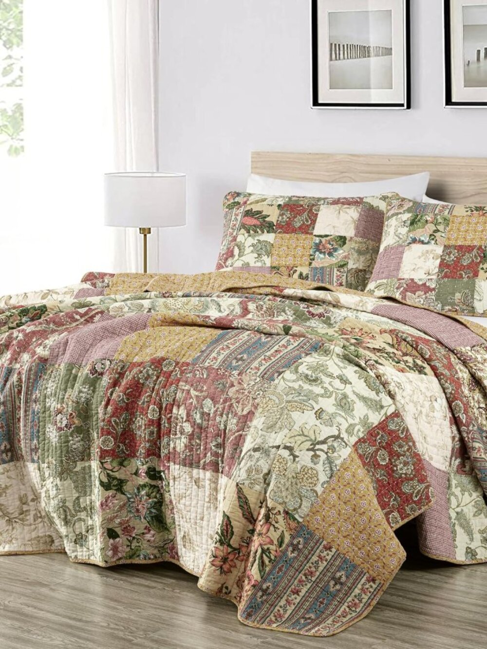 Delaney 3-Piece Floral Patchwork Pre-Washed 100% Cotton Quilt Set, King